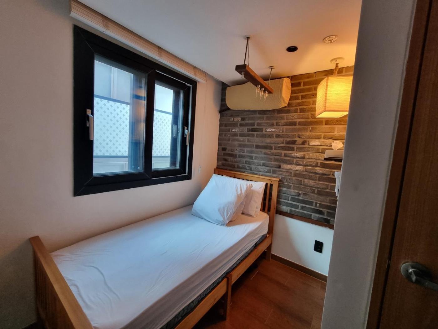 Hwon Guesthouse Seoel Buitenkant foto